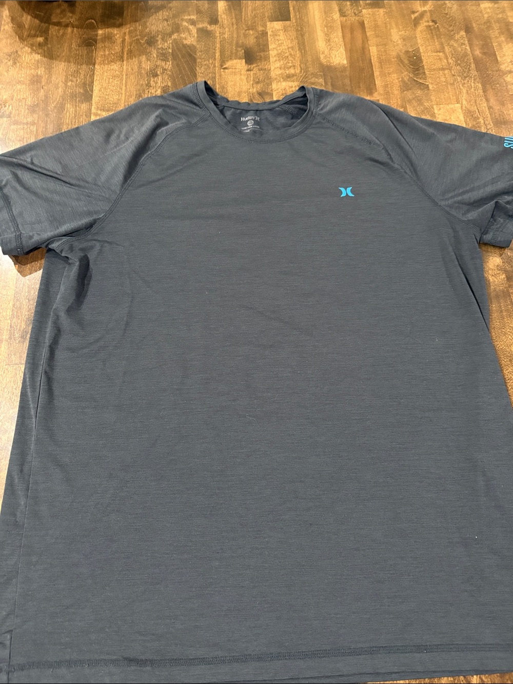 2 Hurley Men's Short Sleeve Tees - Black & Charcoal with Teal Logo - Picture 6 of 9
